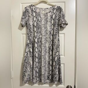 Stylish Snake Print Dress